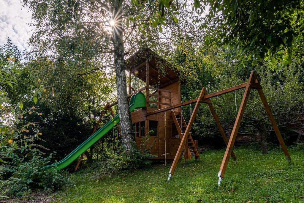 Apartman V Podzamci ريخنوف ناد كنيجنو المظهر الخارجي الصورة